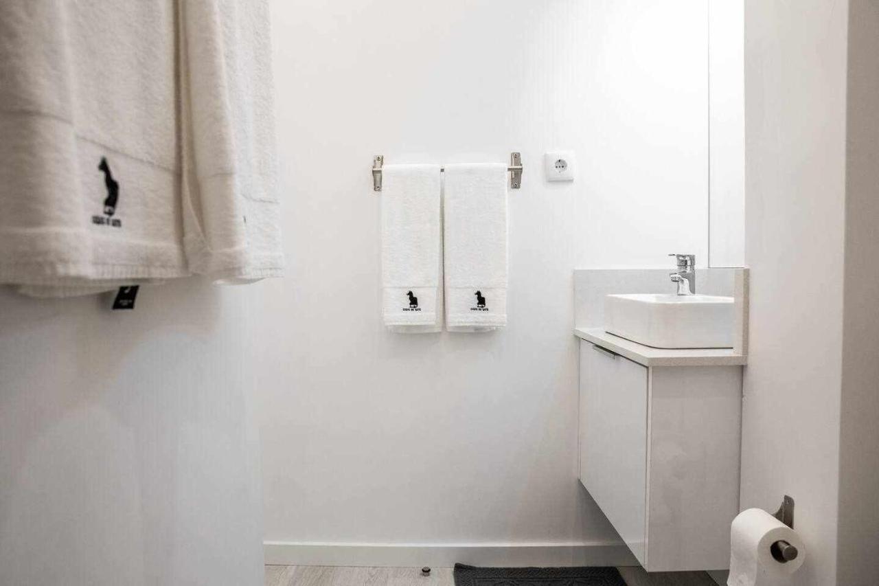 Casa Do Gato Poeta Apartment เลเรีย ภายนอก รูปภาพ
